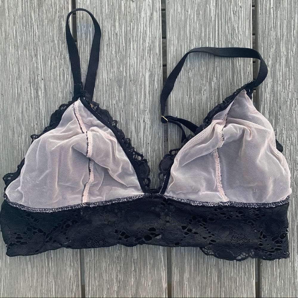 Victoria’s Secret Black Bralette - Picture 4 of 6